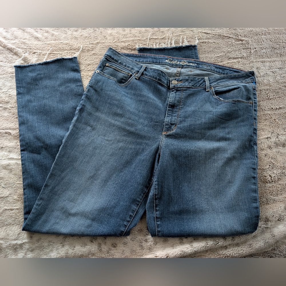 Eddie Bauer Slightly Curvy Straight‎ Leg Jeans
